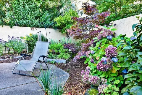 $794,000 | 195 Guadalupe Drive, Sonoma, CA 95476