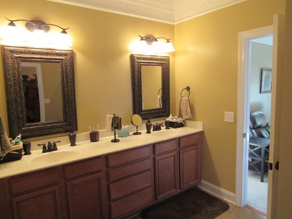 3499 Allen Barrett Road Murfreesboro, TN 37129 - Photo 12 of 20 Double Vanities in Master Bath