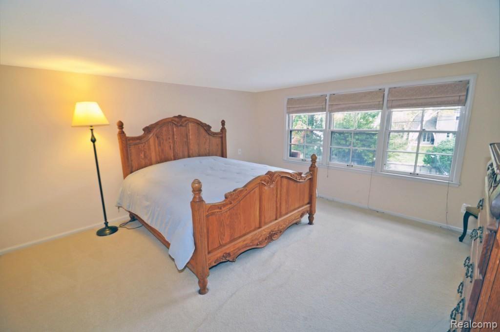 552 Washington Road Grosse Pointe, MI 48230 - Photo 21 of 30 22.jpg
