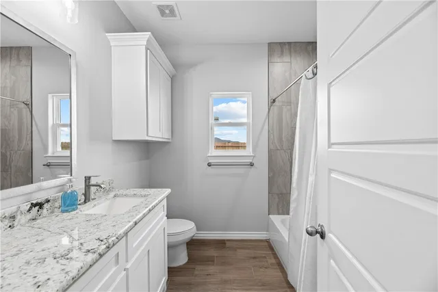 $699,900 | 1849 Papa Mori Drive, Corpus Christi, TX 78414