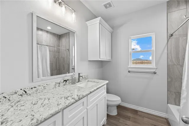 $699,900 | 1849 Papa Mori Drive, Corpus Christi, TX 78414