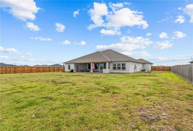 $699,900 | 1849 Papa Mori Drive, Corpus Christi, TX 78414