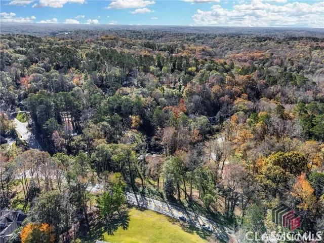 $399,000 | 589 West Lake Drive, Athens, GA 30606