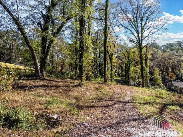 $399,000 | 589 West Lake Drive, Athens, GA 30606