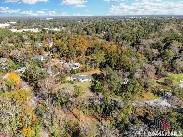 $399,000 | 589 West Lake Drive, Athens, GA 30606