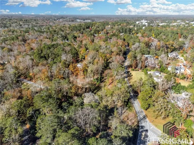 $399,000 | 589 West Lake Drive, Athens, GA 30606