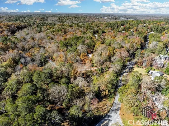 $399,000 | 589 West Lake Drive, Athens, GA 30606