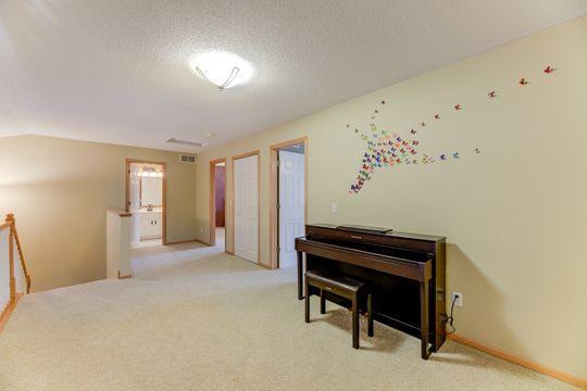 7966 Autumn Ridge Way Chanhassen, MN 55317 - Photo 12 of 27 Gallery Image 12