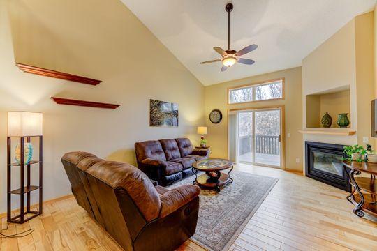 7966 Autumn Ridge Way Chanhassen, MN 55317 - Photo 3 of 27 Gallery Image 3