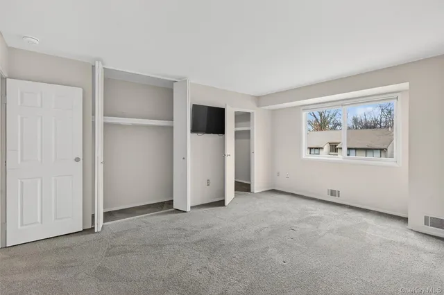 $2,500 | 8 Knightsbridge, Unit A, Poughkeepsie, NY 12603