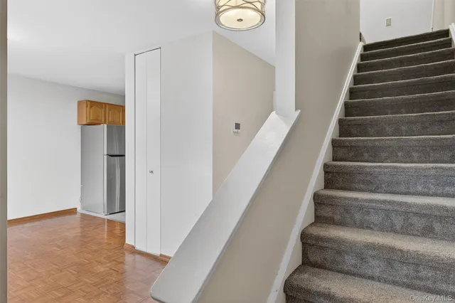 $2,500 | 8 Knightsbridge, Unit A, Poughkeepsie, NY 12603