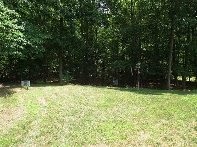 11916 Pembridge Lane Raleigh, NC 27613 - Photo 24 of 25 Yard