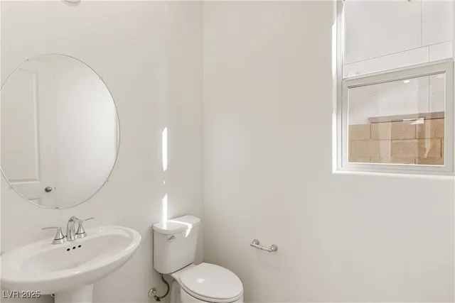 $3,000 | 179 Marlette Crk Place, Las Vegas, NV 89138