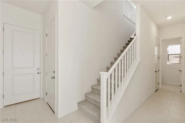 $3,000 | 179 Marlette Crk Place, Las Vegas, NV 89138