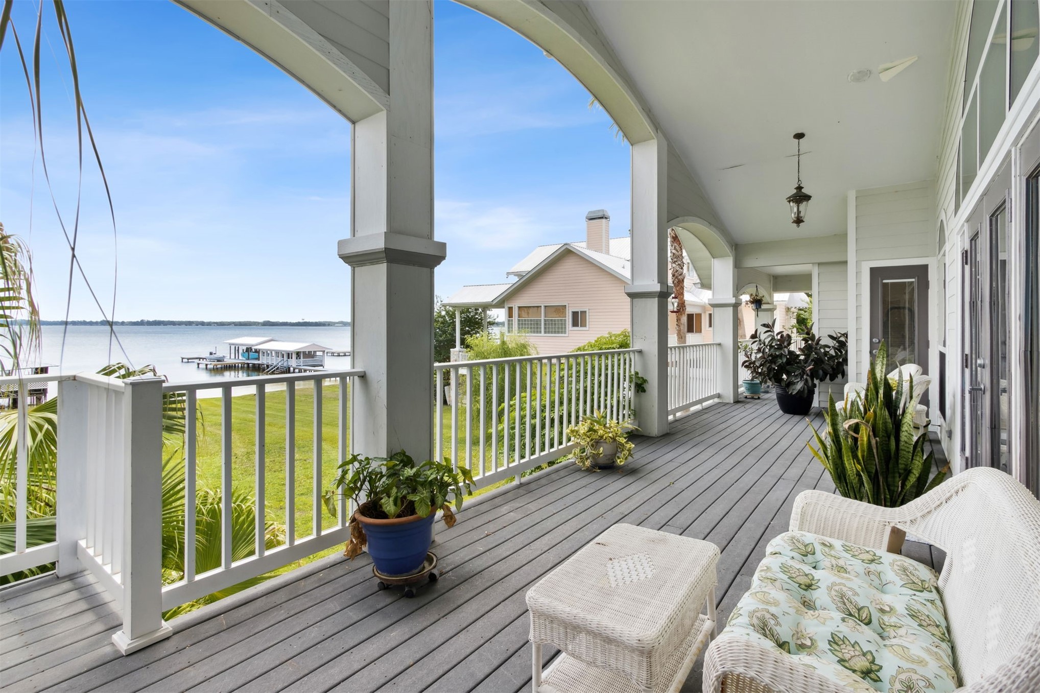 4333 Seminole Street Starke, FL 32091 - Photo 23 of 33 a view of a porch with furniture