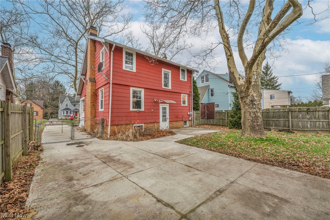 1005 Englewood Road Cleveland Heights, OH 44121 - Photo 40 of 46