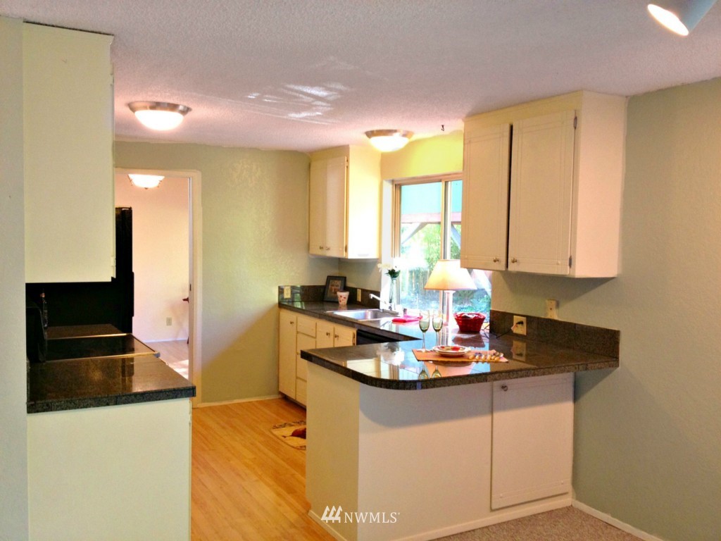 22602 1st Drive Southeast Bothell, WA 98021 - Photo 6 of 11