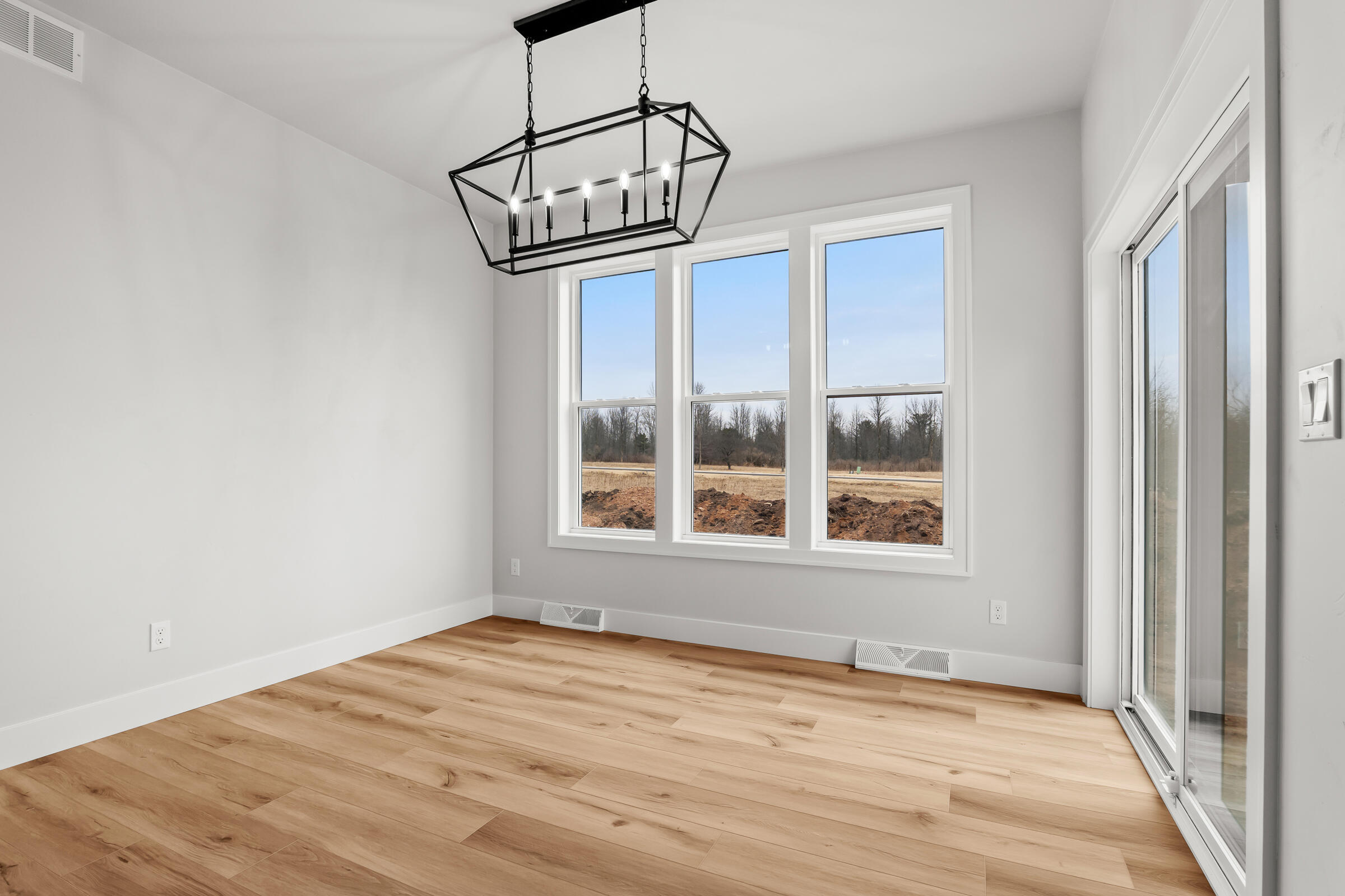 330 Rawley Road Two Rivers, WI 54241 - Photo 4 of 41 330RawleyUpdate-4