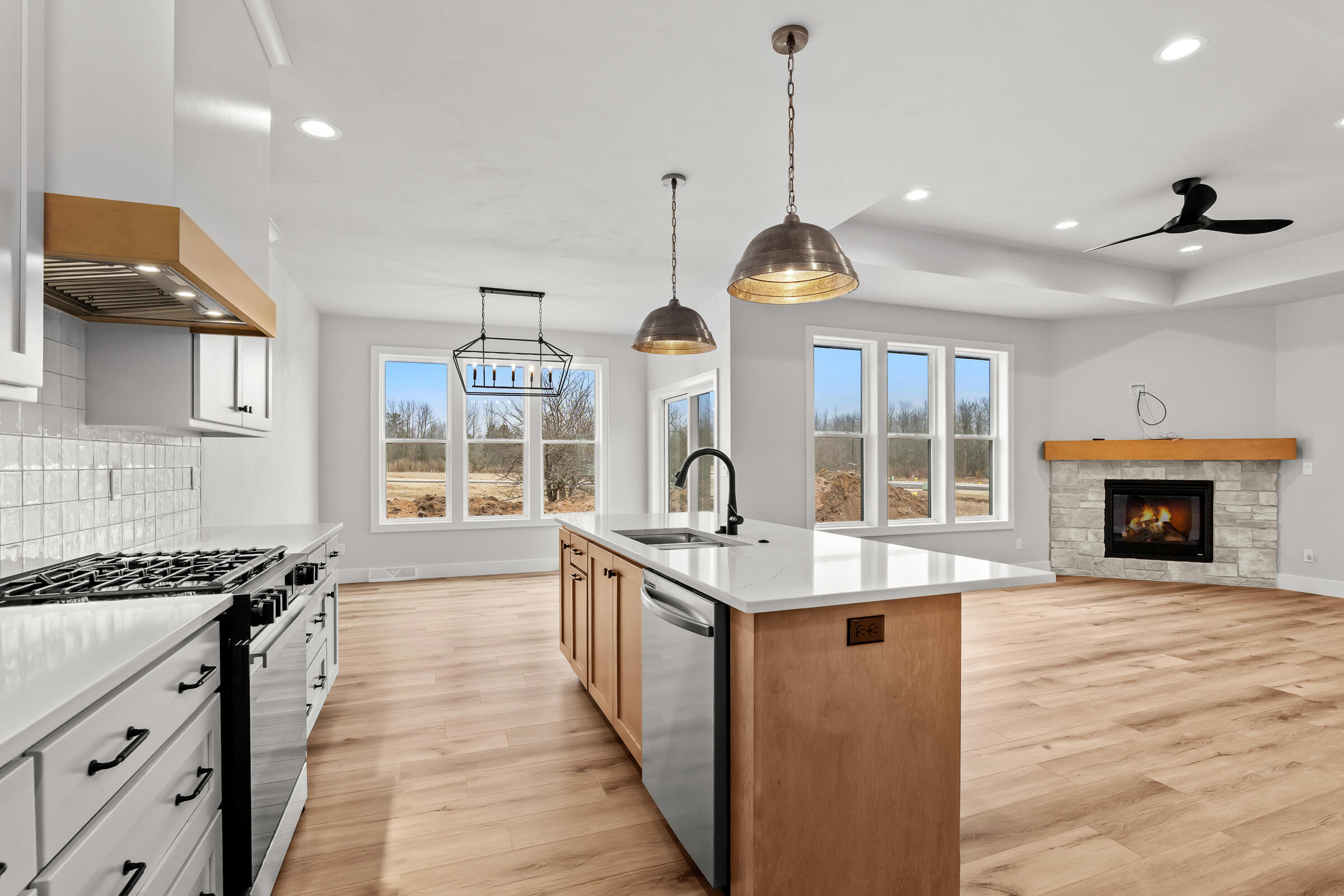 330 Rawley Road Two Rivers, WI 54241 - Photo 9 of 41 330RawleyUpdate-9