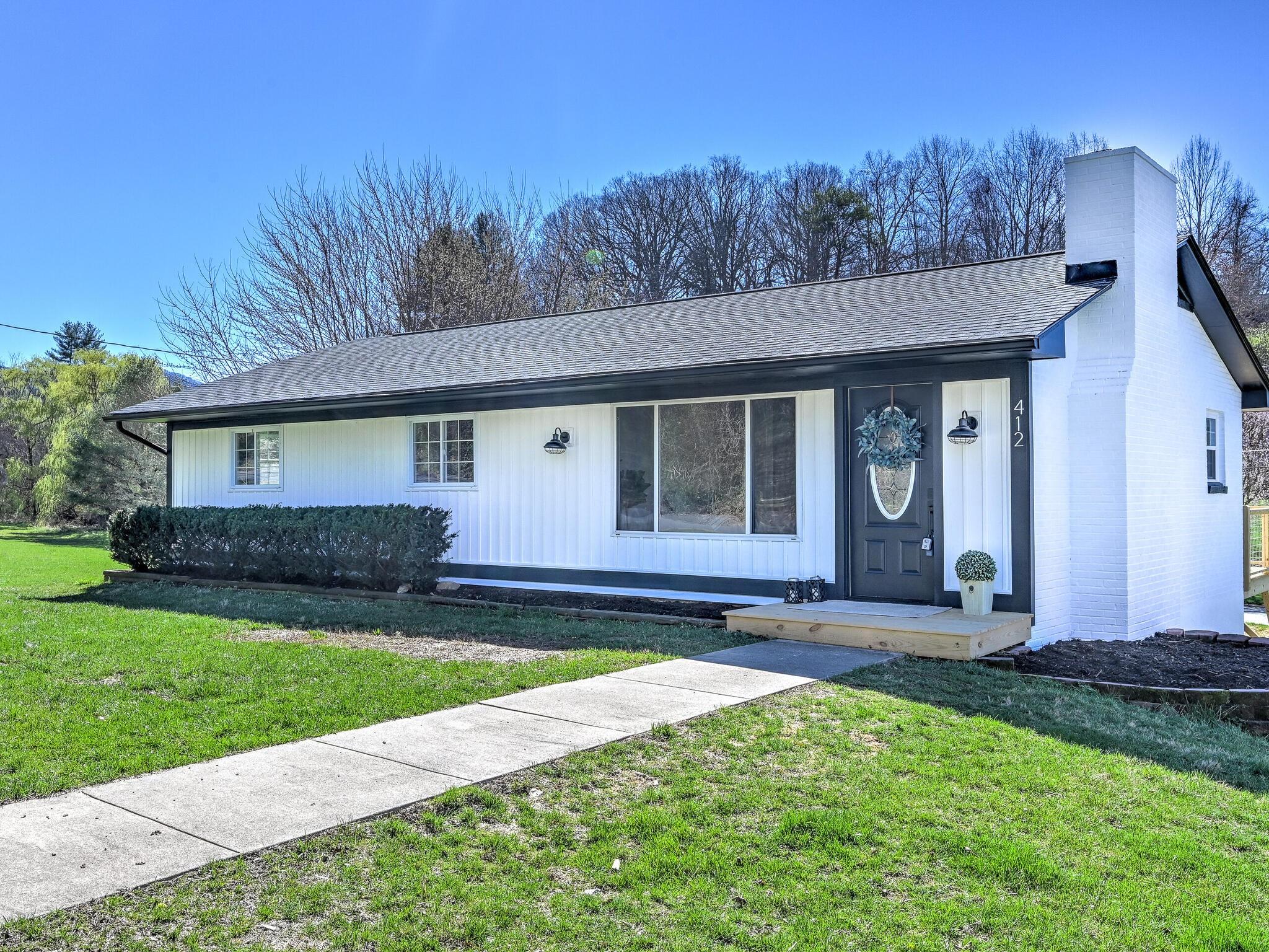 412 Rhoda Street Canton, NC 28716 - Photo 1 of 27 Gallery Image 1