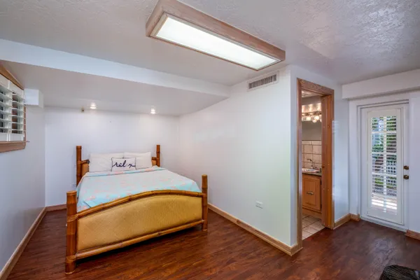 $4,999,000 | 220 Tide Avenue, Tavernier, FL 33070