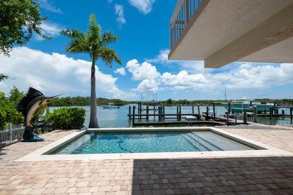 $4,999,000 | 220 Tide Avenue, Tavernier, FL 33070