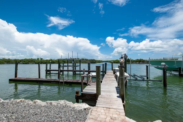 $4,999,000 | 220 Tide Avenue, Tavernier, FL 33070