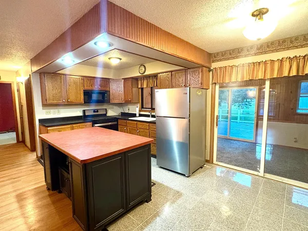 $139,900 | 153 2nd Street, Dawson, MN 56232