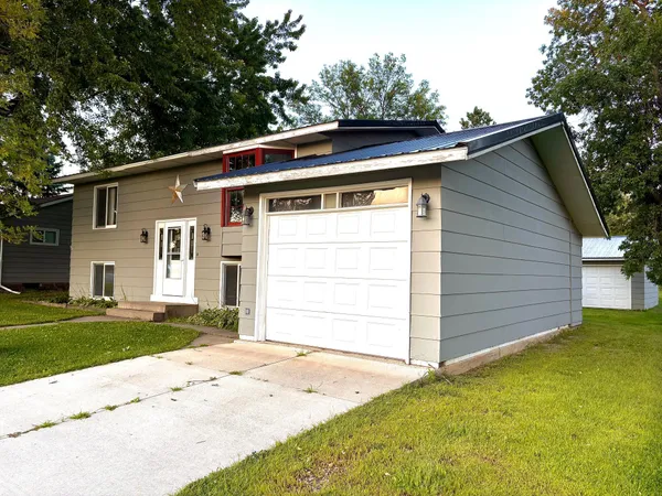 $139,900 | 153 2nd Street, Dawson, MN 56232