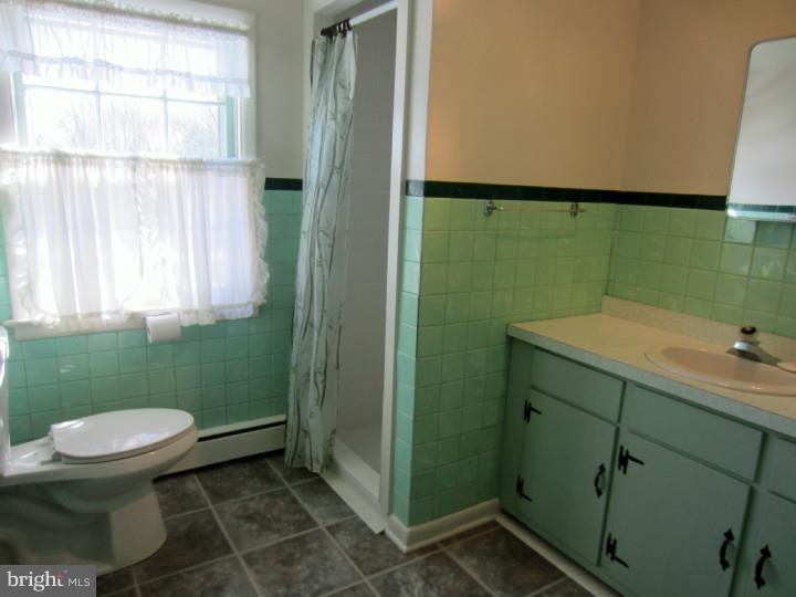 165 Ferry Road Doylestown, PA 18901 - Photo 13 of 15 Bathroom