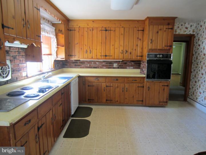 165 Ferry Road Doylestown, PA 18901 - Photo 6 of 15 Kitchen