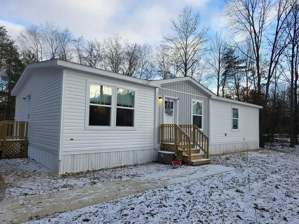 $220,000 | 9036 Jones Road, Howard City, MI 49329