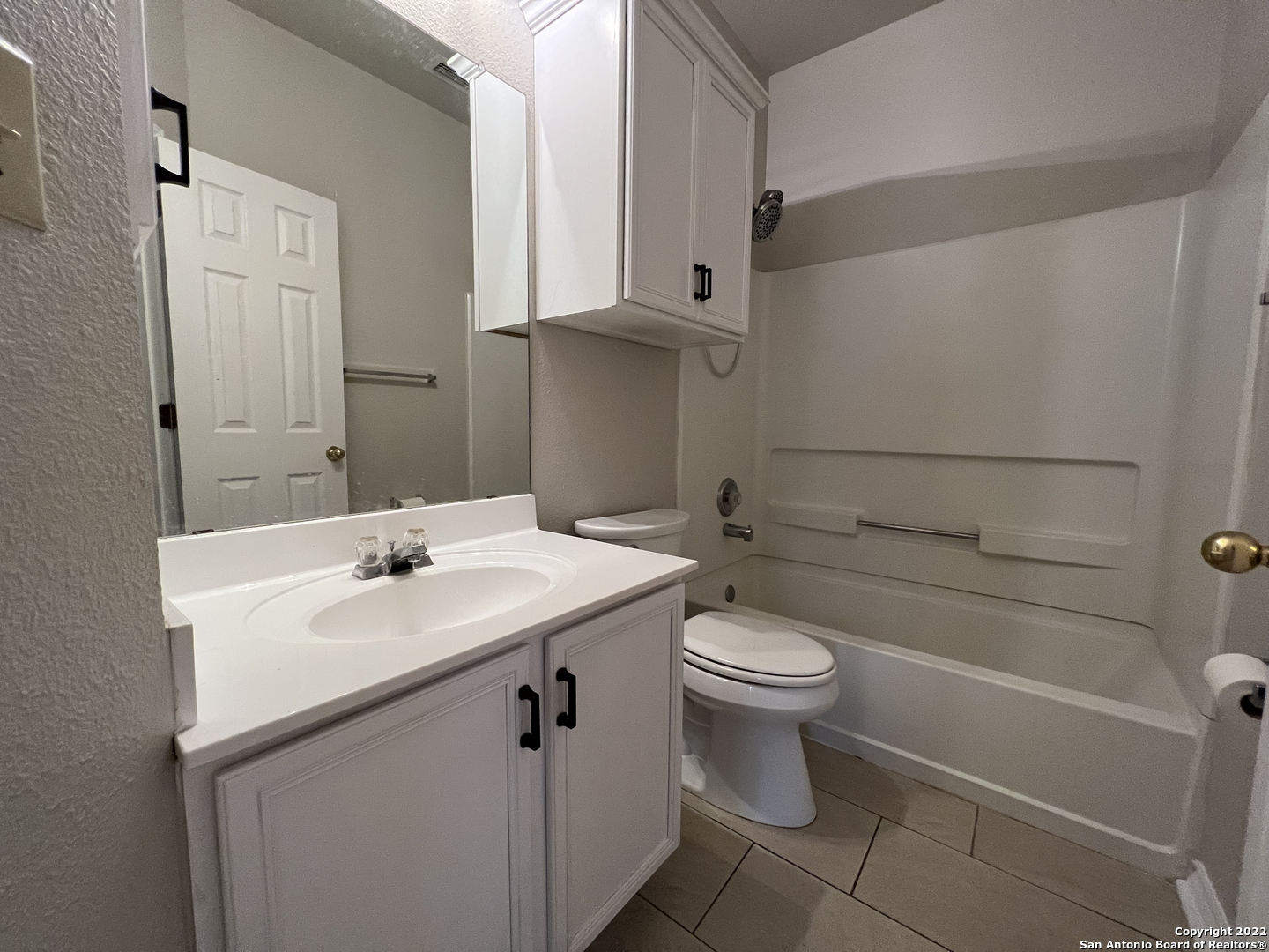 7047 Tourant Road San Antonio, TX 78240 - Photo 9 of 13