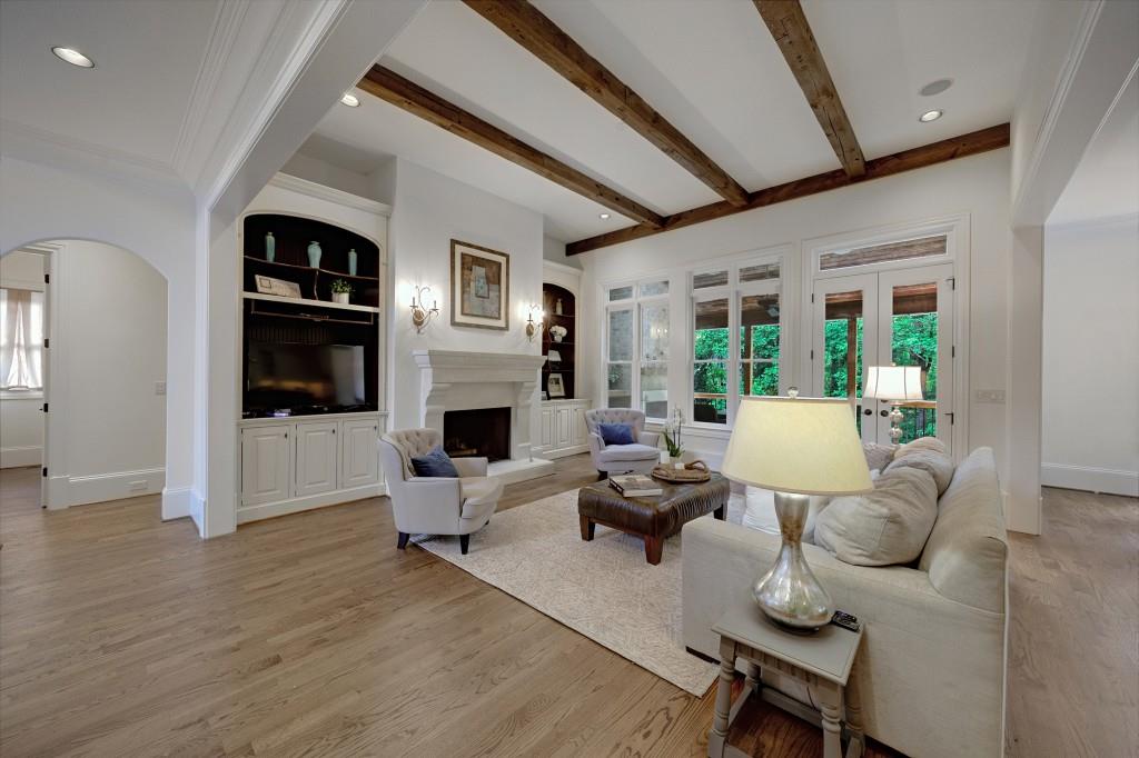 212 Shadowlawn Road Southeast Marietta, GA 30067 - Photo 12 of 66