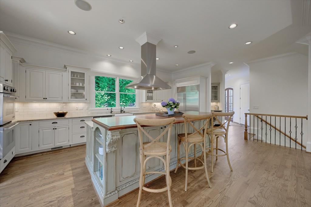 212 Shadowlawn Road Southeast Marietta, GA 30067 - Photo 17 of 66