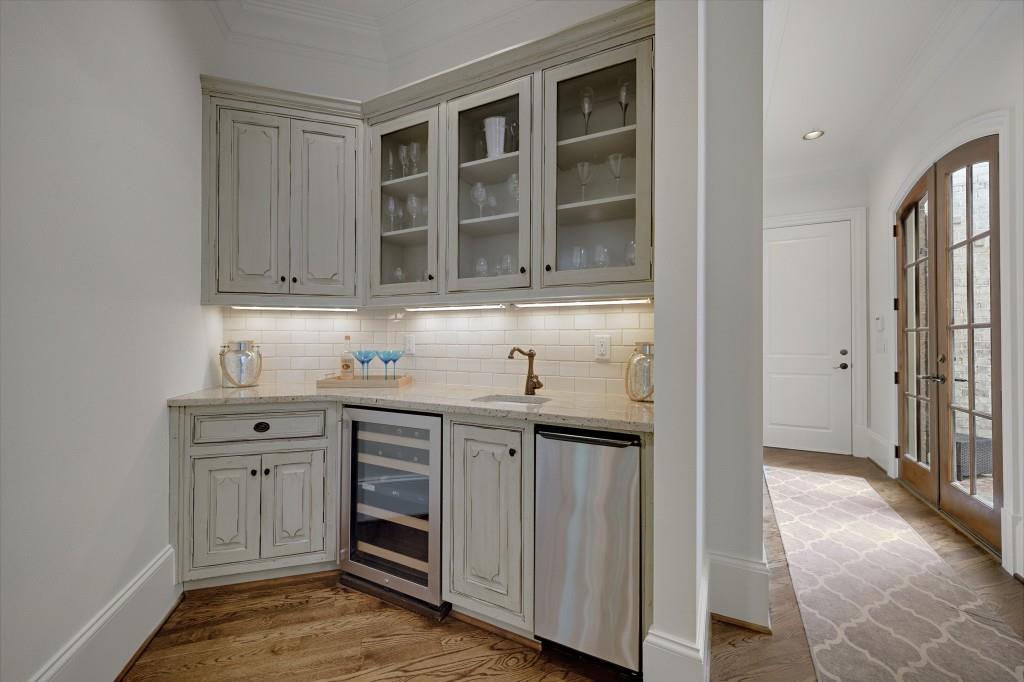 212 Shadowlawn Road Southeast Marietta, GA 30067 - Photo 19 of 66