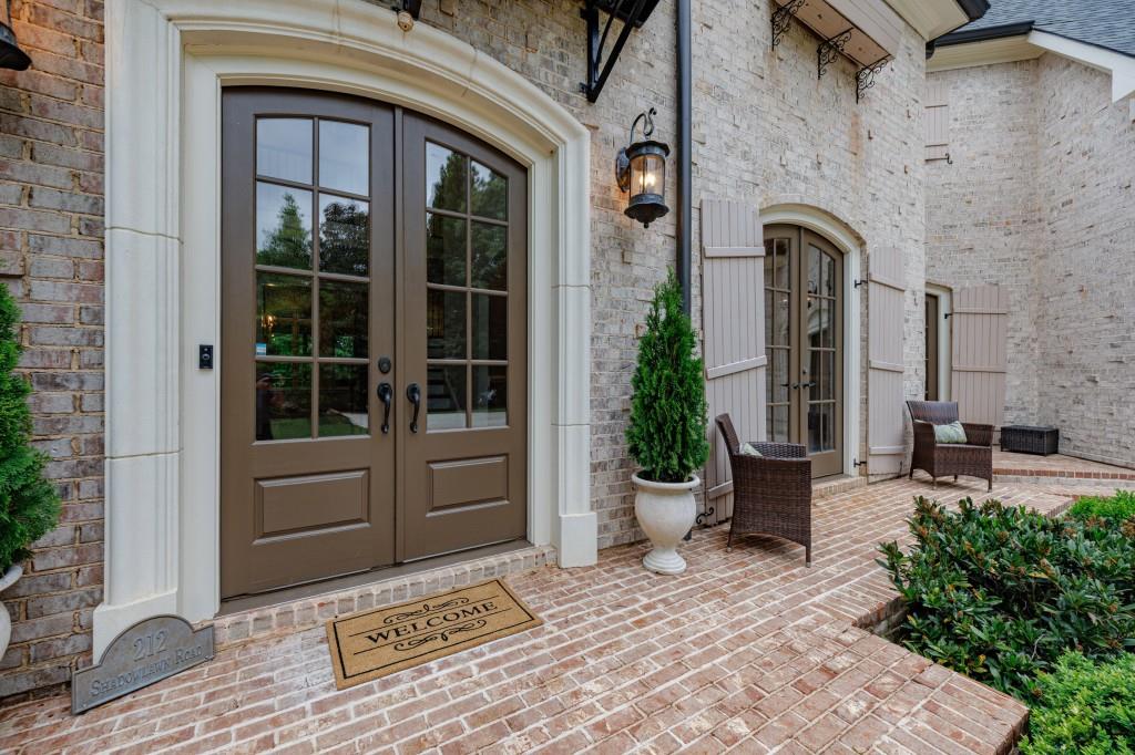 212 Shadowlawn Road Southeast Marietta, GA 30067 - Photo 4 of 66