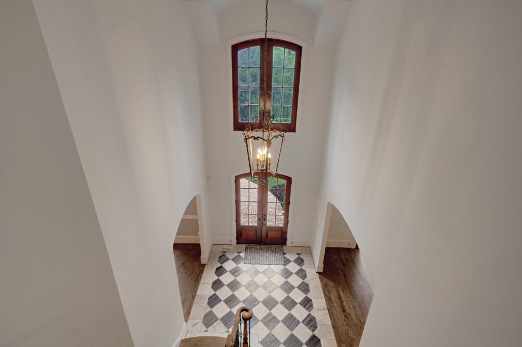 212 Shadowlawn Road Southeast Marietta, GA 30067 - Photo 6 of 66