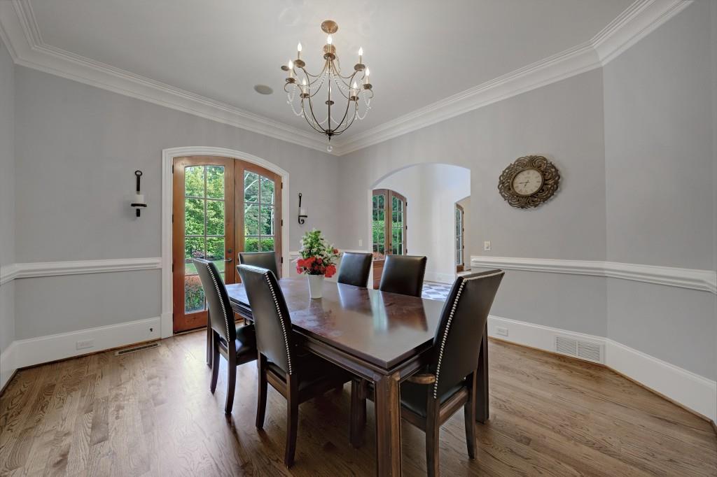 212 Shadowlawn Road Southeast Marietta, GA 30067 - Photo 10 of 66