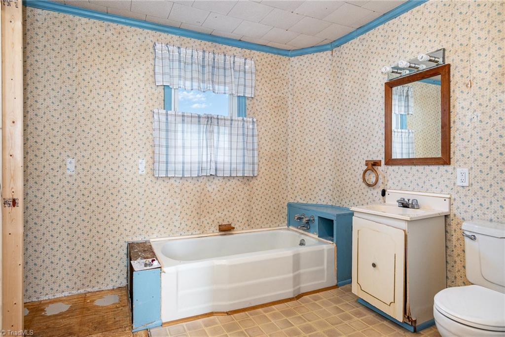 4026 Arnold Road Lexington, NC 27295 - Photo 15 of 20 Gallery Image 15