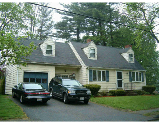 4 Laurel Road Lynnfield, MA 01940 - Photo 1 of 1 Gallery Image 1