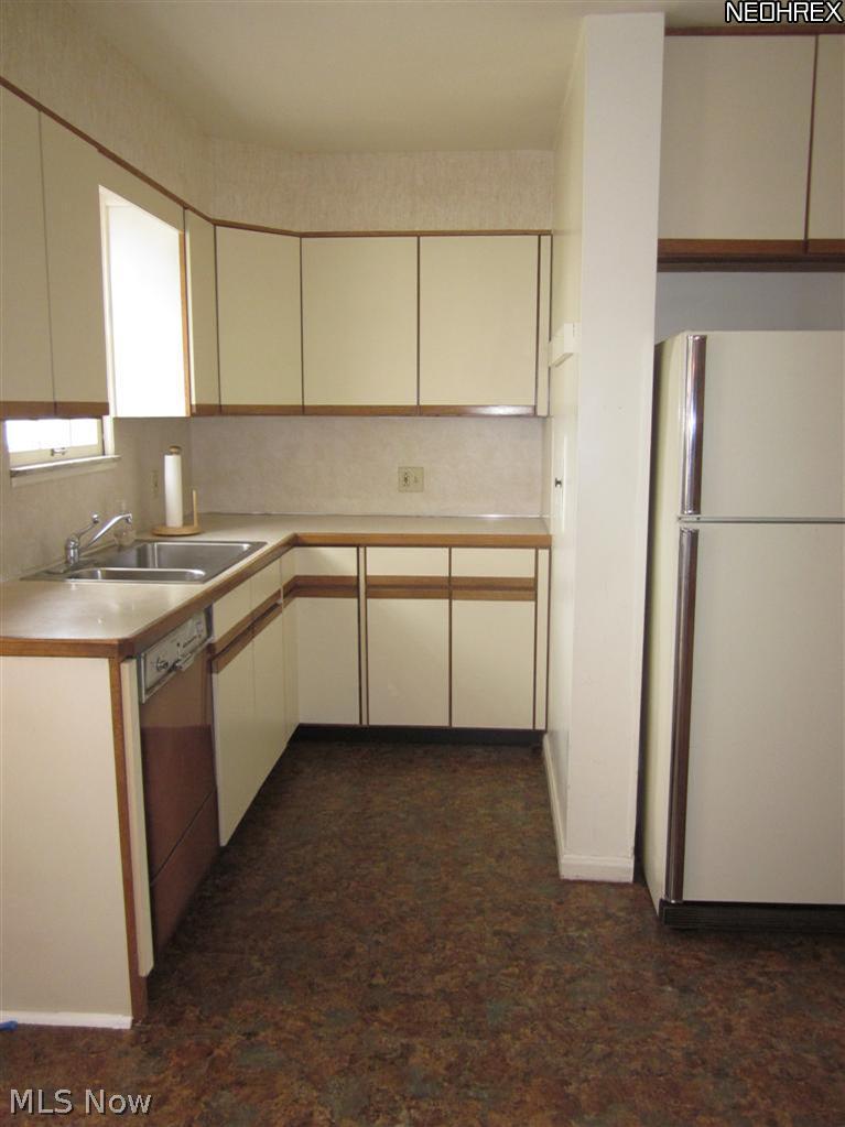 3723 Normandy Road Cleveland, OH 44120 - Photo 9 of 14