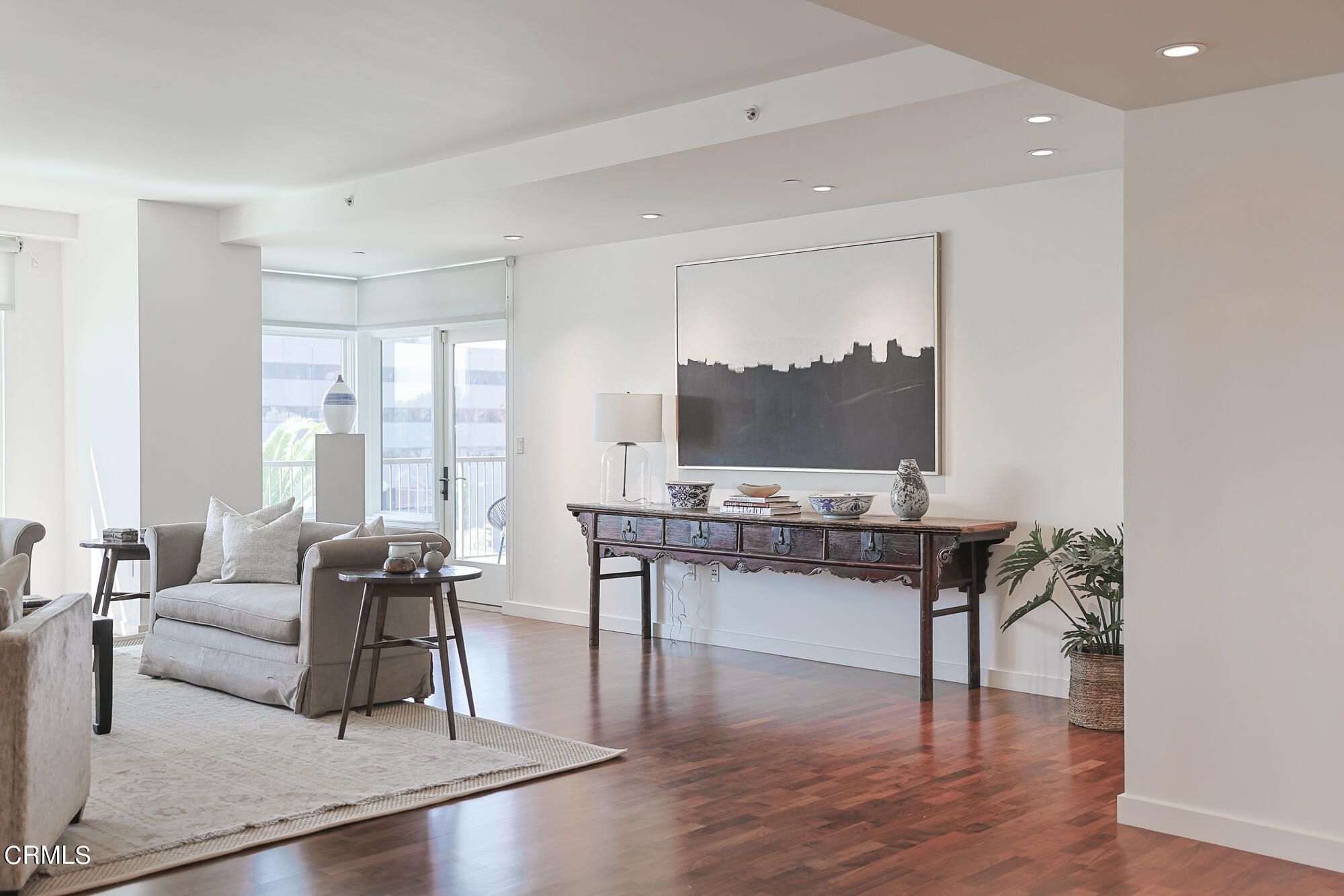 920 Granite Drive, Unit 509 Pasadena, CA 91101 - Photo 3 of 24 a living room with furniture and a table