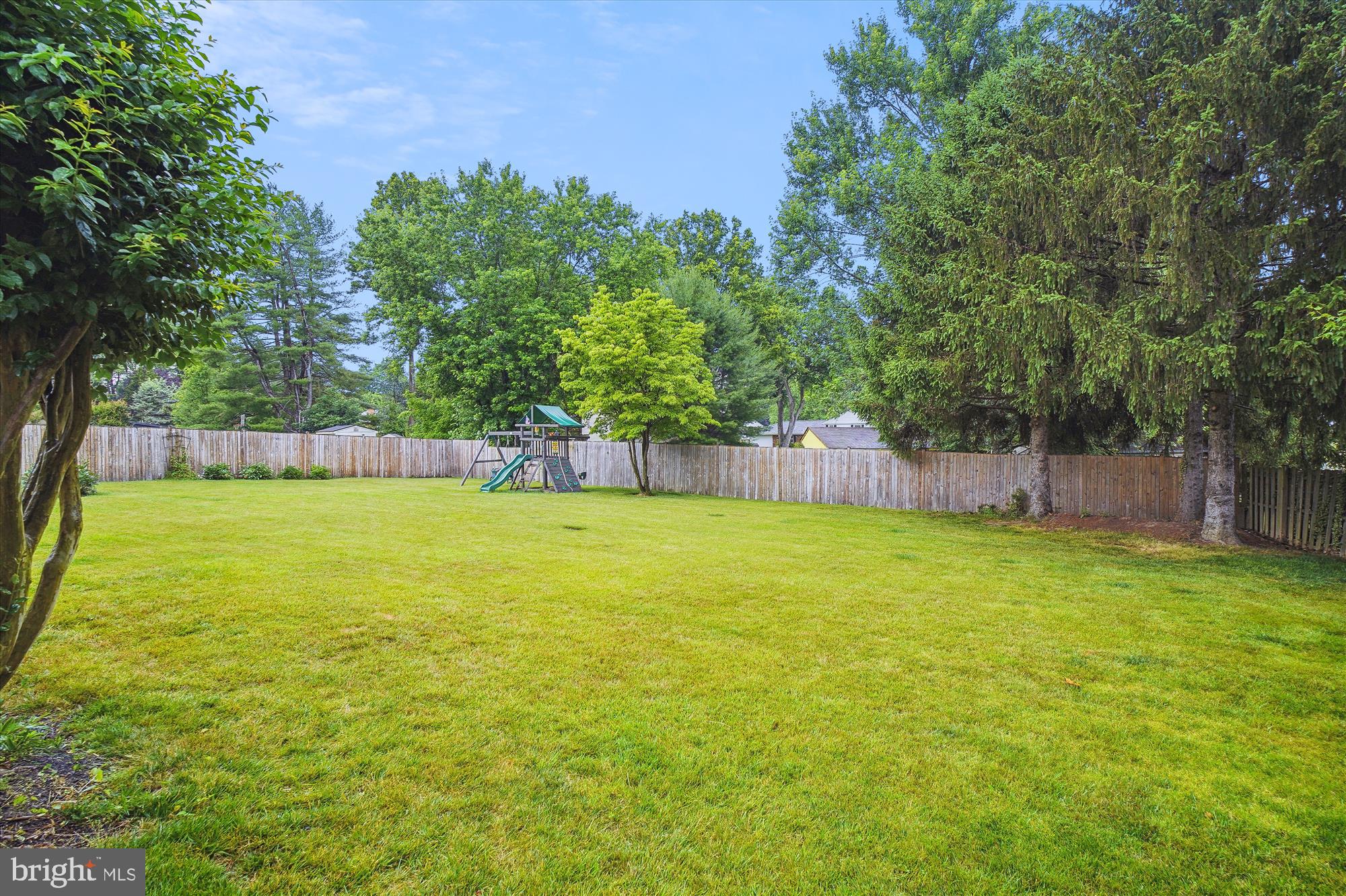 18709 Bloomfield Road Olney, MD 20832 - Photo 45 of 56 Backyard
