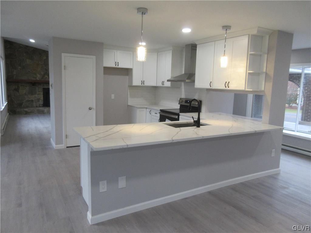 3874 Fairfax Road Bethlehem, PA 18020 - Photo 13 of 34 Kitchen Bar