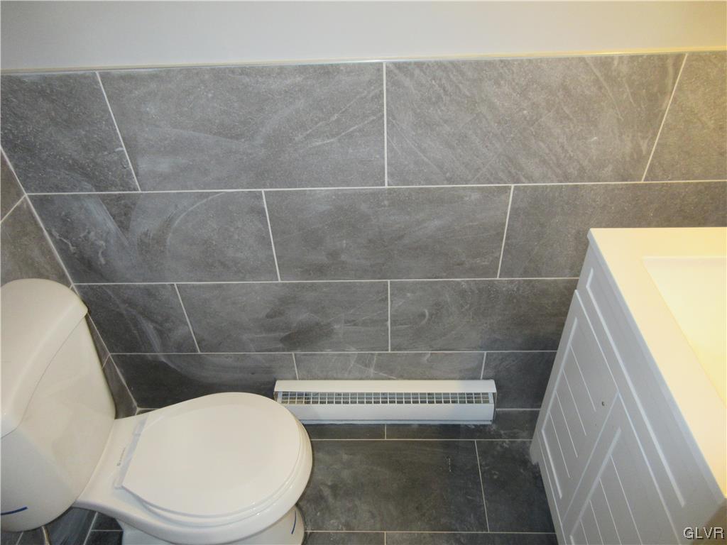 3874 Fairfax Road Bethlehem, PA 18020 - Photo 19 of 34 Half bath