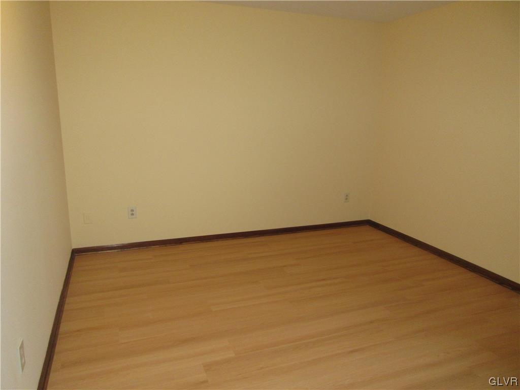 3874 Fairfax Road Bethlehem, PA 18020 - Photo 31 of 34 Apartment Bedroom 2