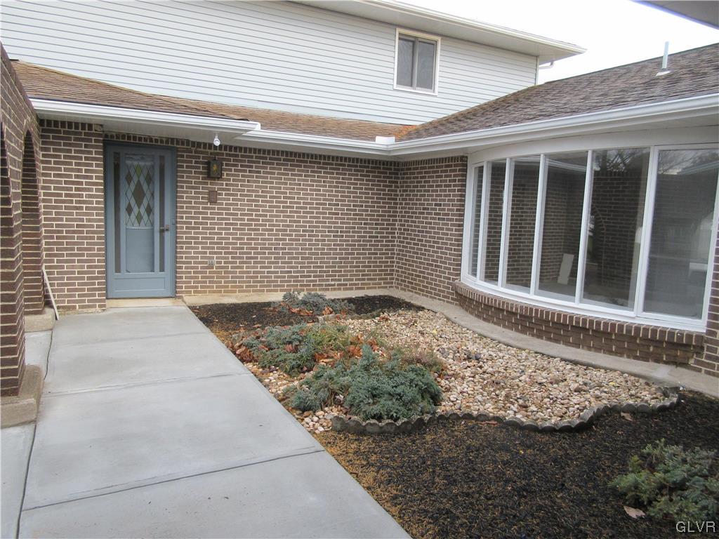 3874 Fairfax Road Bethlehem, PA 18020 - Photo 8 of 34 Apartment Entrance