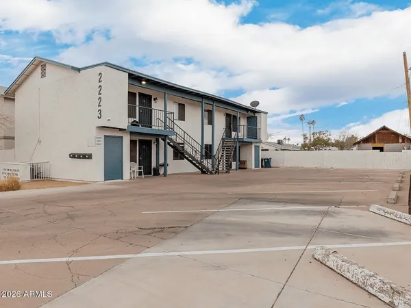 $815,000 | 2223 West Dora Street, Mesa, AZ 85201
