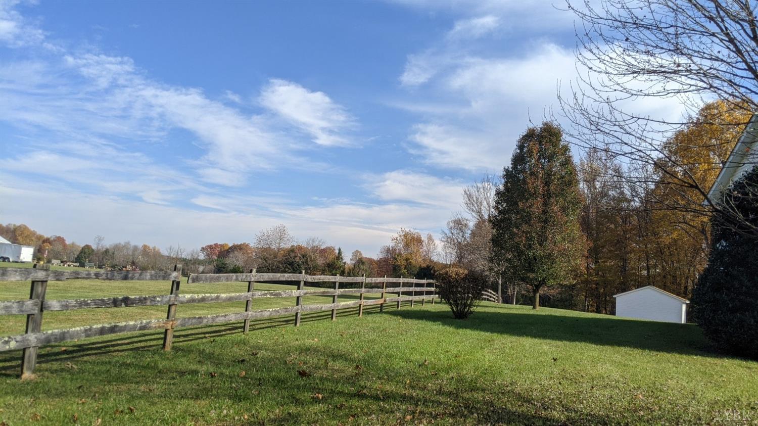 1717 Bellevue Road Forest, VA 24551 - Photo 4 of 66 Gallery Image 4
